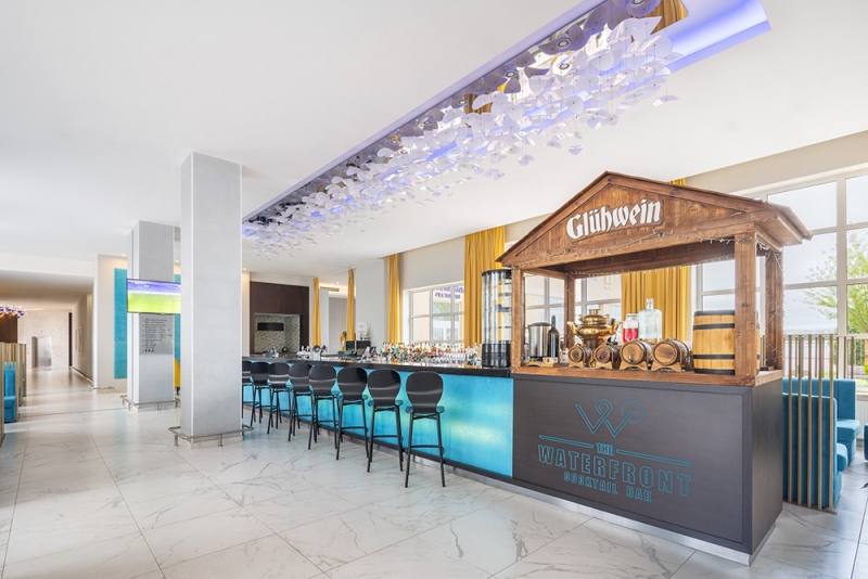 Коктейль-бар The Waterfront